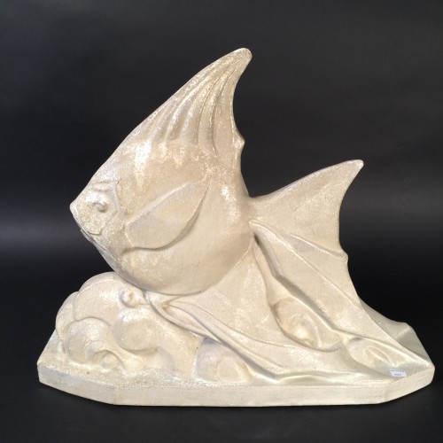 Roger Guérin, Grande sculpture animalière "aux poissons Art Déco en grès, ca 1935