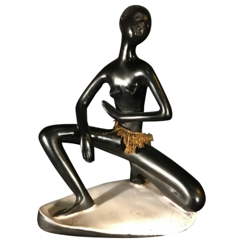 ANZENGRUBER LEOPOLD KERAMIK, Sculpture Femme Africaine Watusi nue en céramique (Autriche), 1950