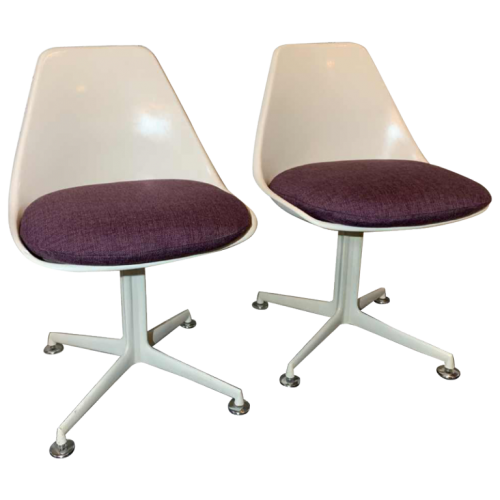 MAURICE BURKE for ARKANA, Pair of white " Tulip " swivel chairs fiberglass, 1960