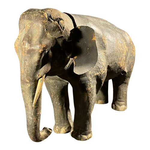 Eléphant en papier mâché, boîte animalière publicité, thé ou chocolat, ca 1900